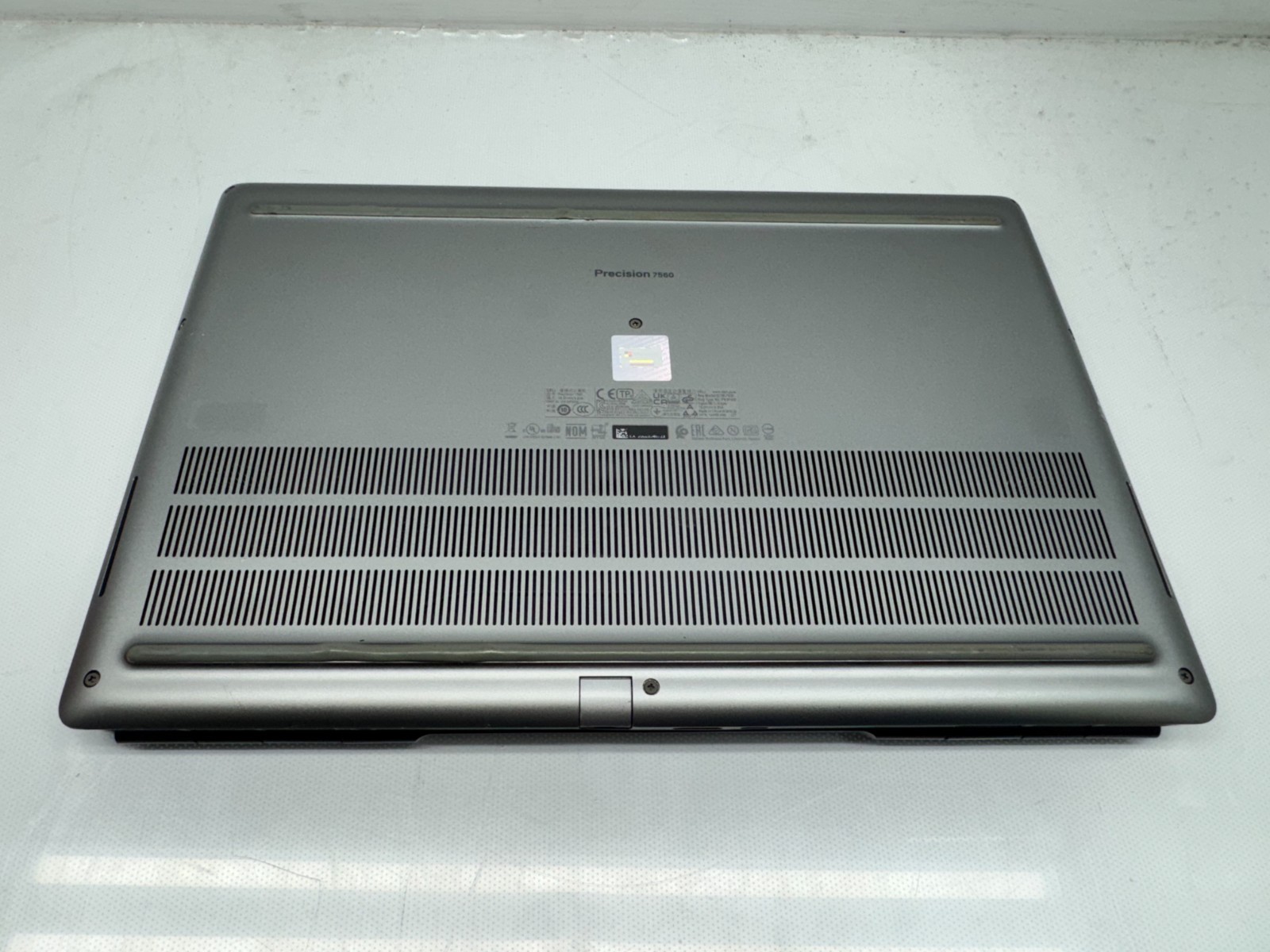 Dell Precision 7560 15.6″ Laptop i7-11850H@2.50GHz 16GB 256GB SSD T1200 *READ*