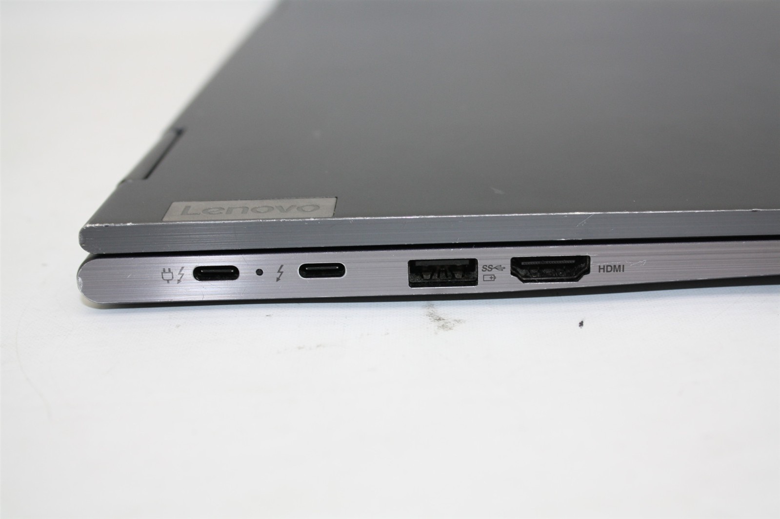 14″Lenovo ThinkPad X1 Gen 6 i5-1135G7 2.40GHz RAM 8GB NVMe 256GB/Screen issue