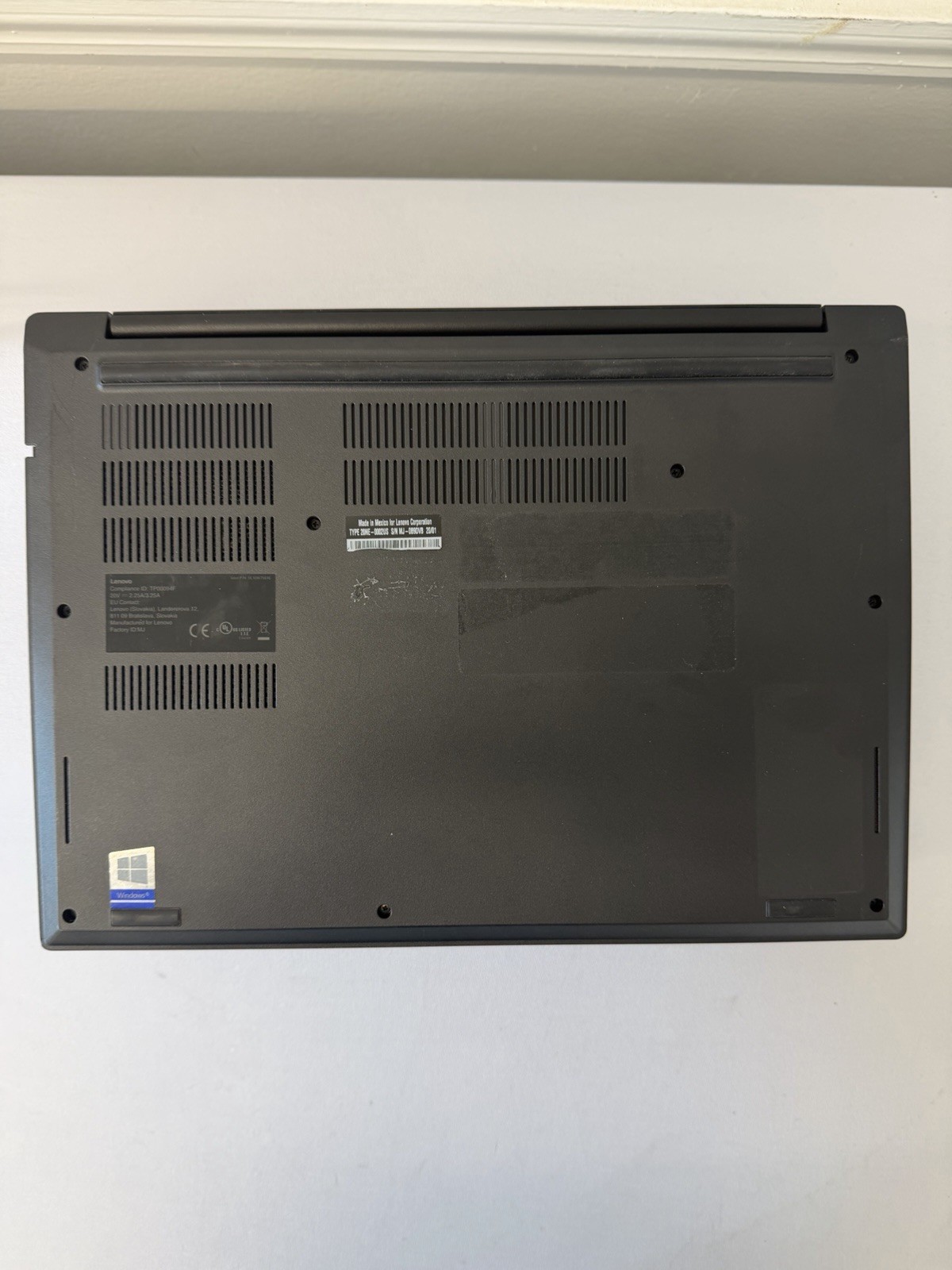 Lenovo Thinkpad E495 Laptop – Good Screen – AMD Ryzen 5-3500U – Read Des