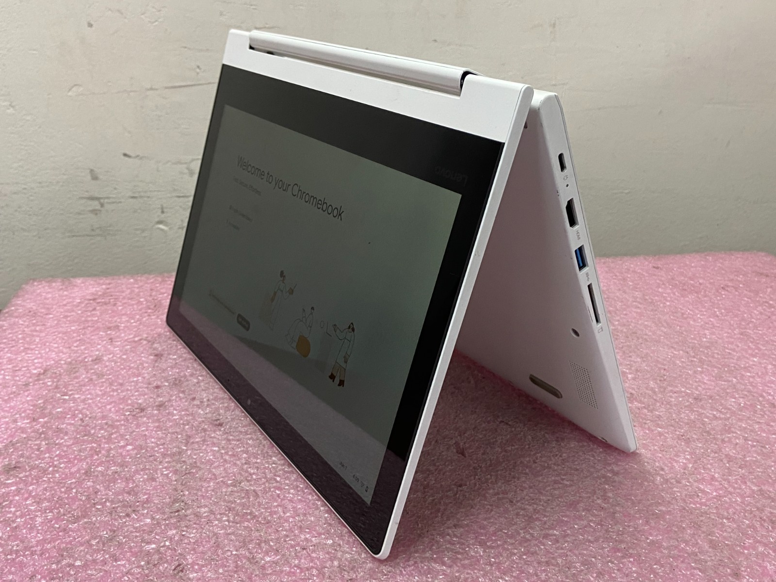 Lenovo Chromebook C330 MediaTek MT8173 4GB RAM 64GB SSD w/PA | LP477