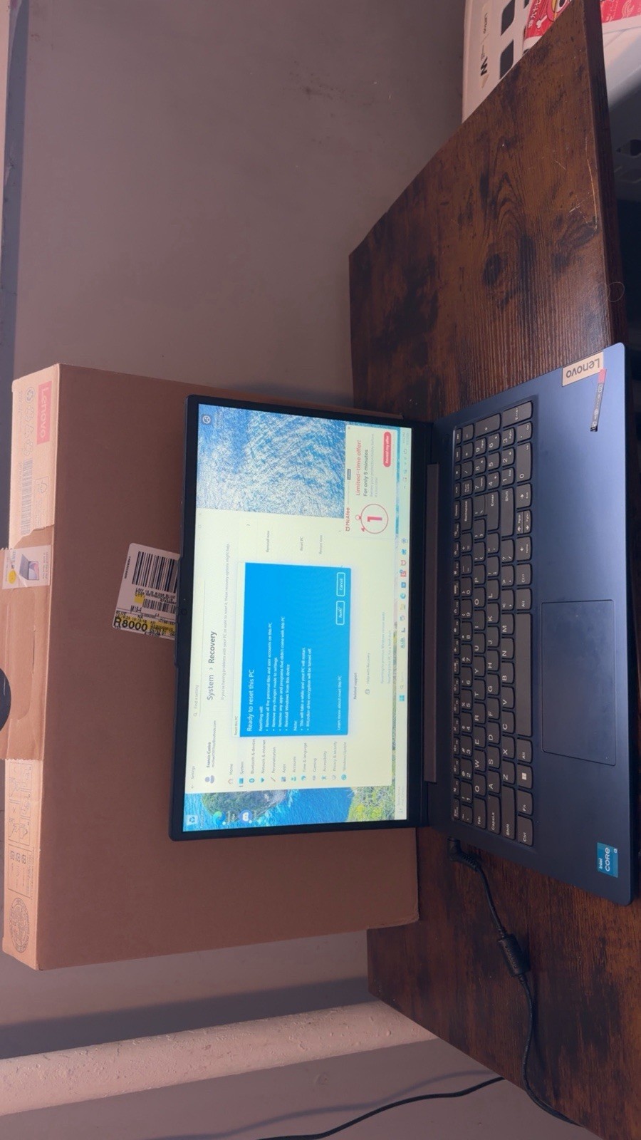 Lenovo IP Slim 3i 15.6″ Notebook Intel i3 8GB 256GB SSD Windows 11 Abyss Blue