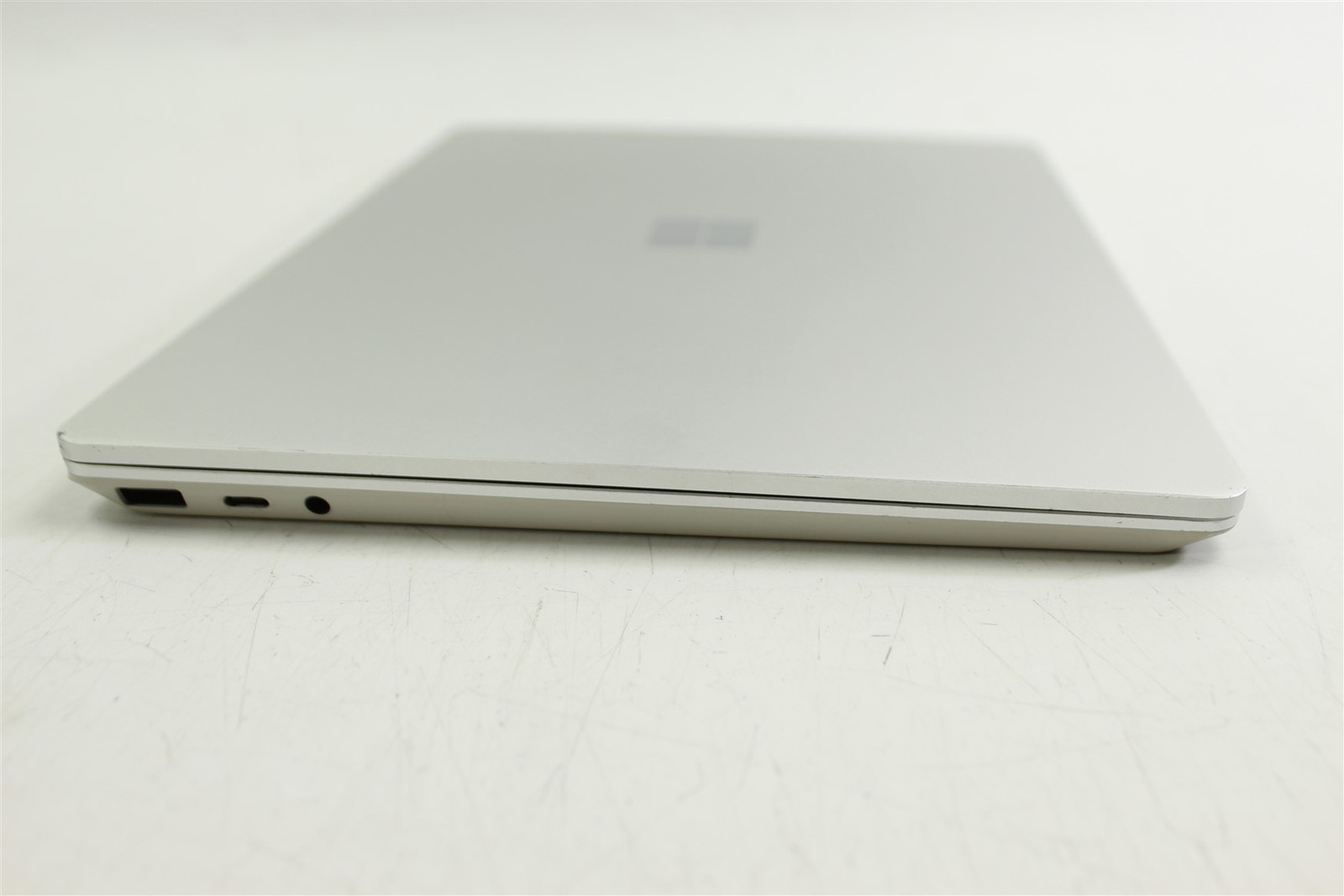Microsoft Surface Laptop Go 2 2013 12.4″ i5-1135G7 256GB SSD 16GB RAM W11H