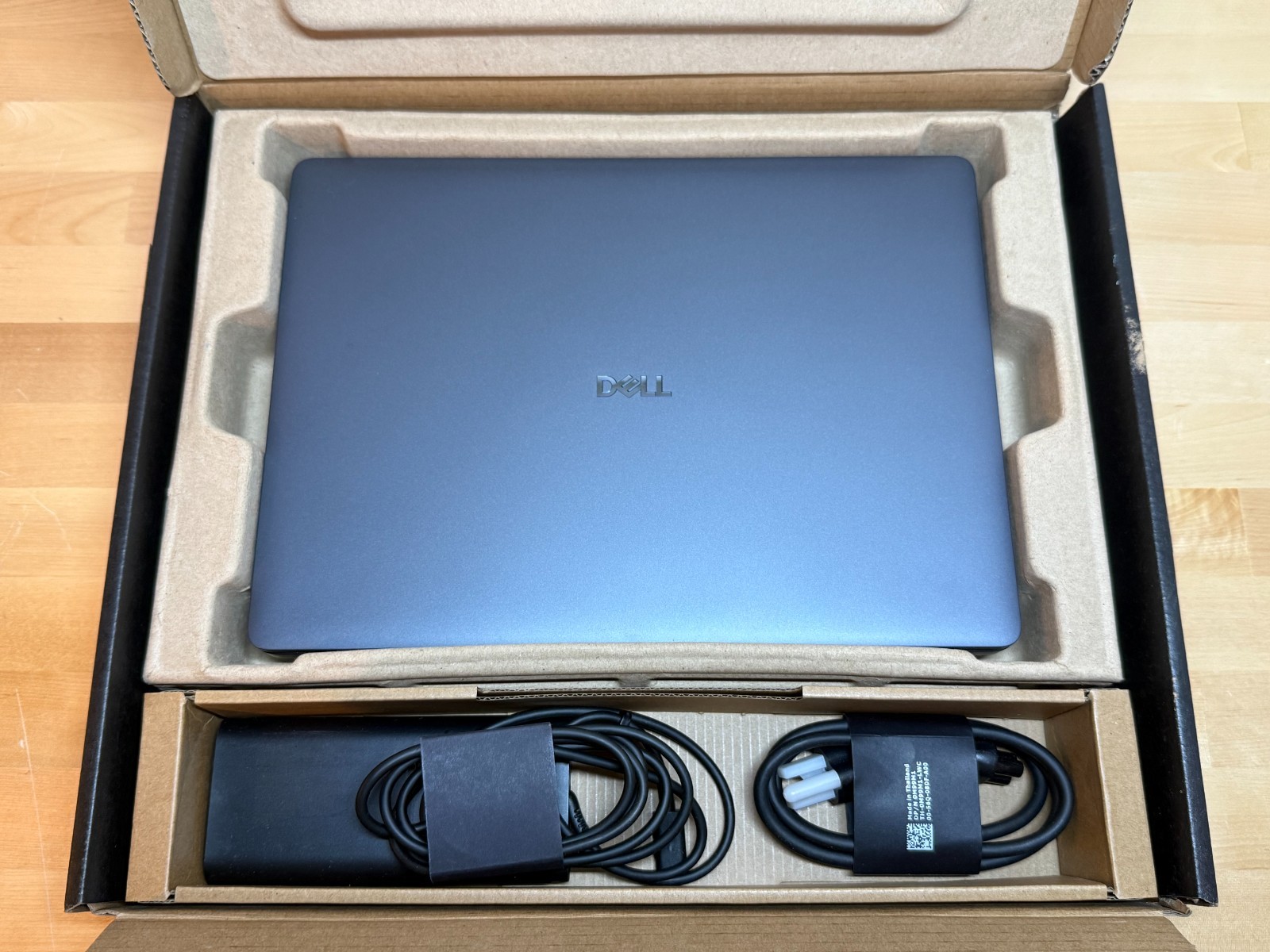 Dell Pro Max 14 MC14250 Nvidia RTX PRO 500 Ultra 7 265H 32GB 1TB V163K