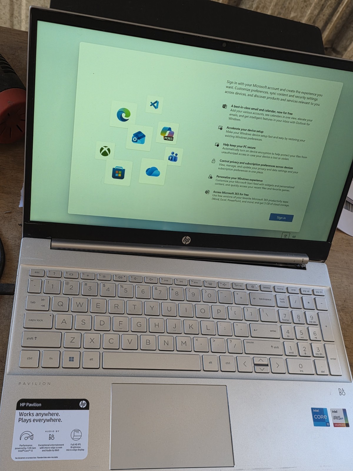 HP Pavilion Laptop 15-eg3053cl 15.6″ i5-1335U 1.3GHz 16GB RAM 512GB Hinge