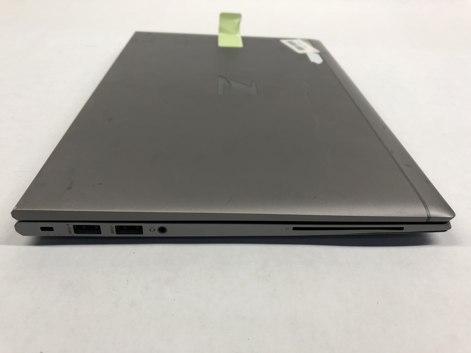 HP Zbook Firefly 14 Inch G8 Mobile Workstation i5-1135G7 8GB RAM No OS