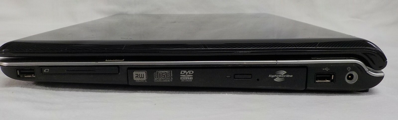 HP Pavilion DV9700 17″ Laptop – For Parts