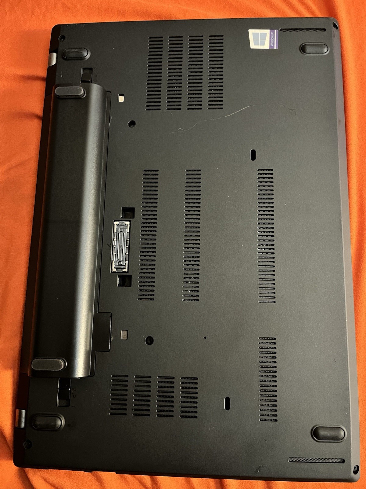 Lenovo ThinkPad T470 14″ i5-7200U 2.50GHz 8GB 238GB SSD Win 10 Pro