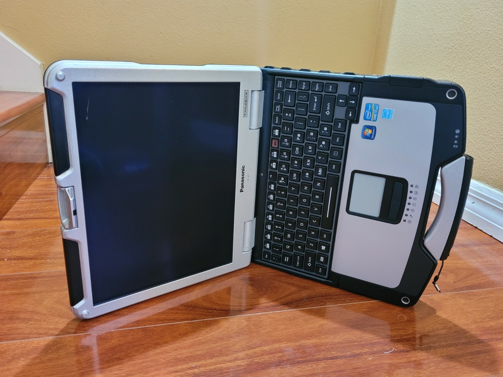 Panasonic Toughbook CF-31, i7-3520M@ 2.9GHz✔️ WIN10P64✔️16GB✔️ 1TBSSD✔️DVDRW✔️