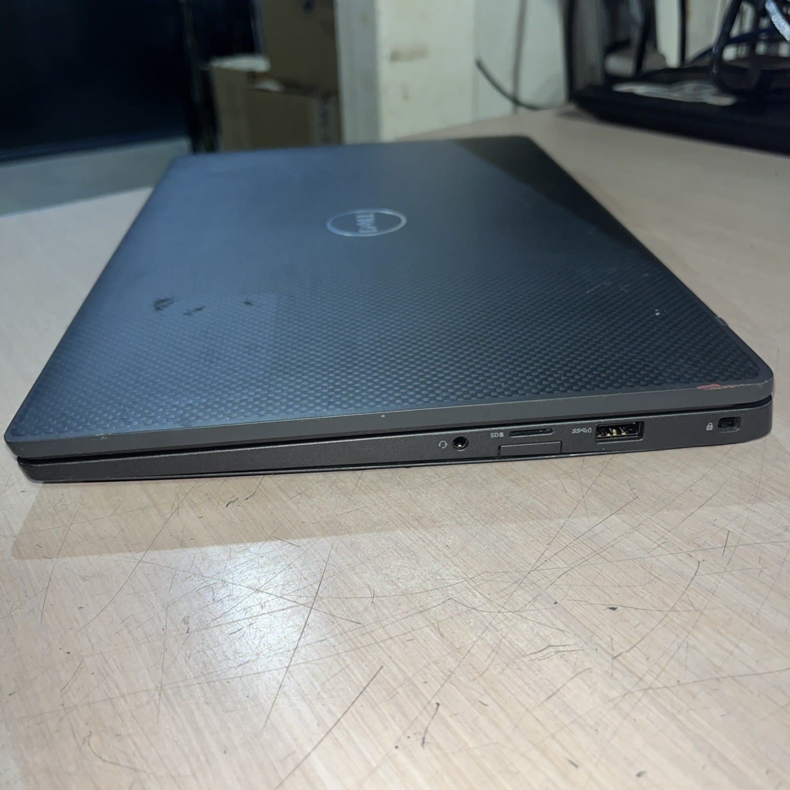 DELL LATITUDE 7400 INTEL CORE I7 8TH GEN 8GB RAM NO HD
