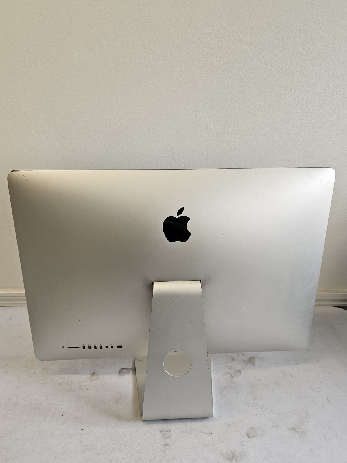 Apple iMac 2013 27″ All-In-One – Intel i5-4570 – 24GB RAM – 1TB SSD – READ