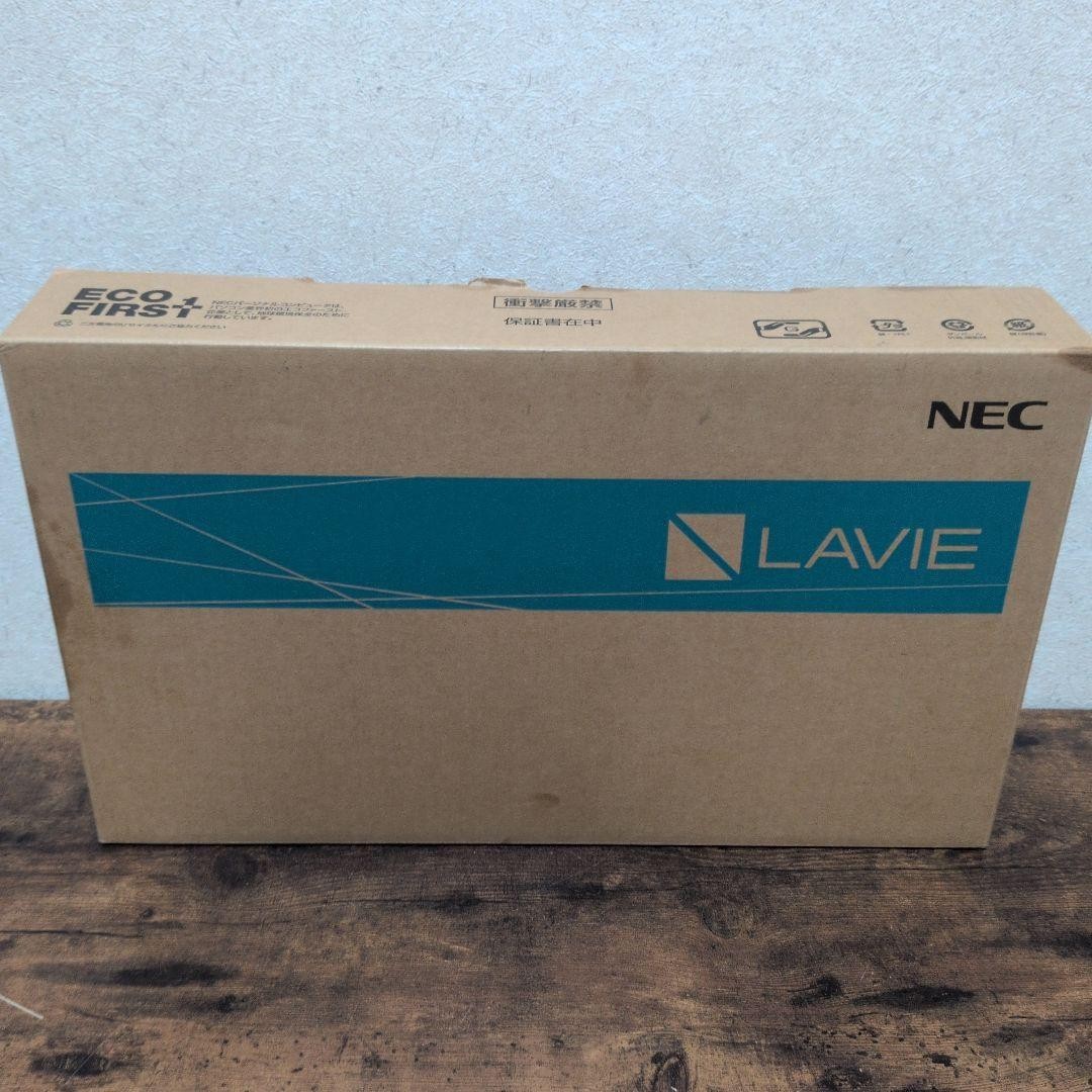 NEC LAVIE N13 Slim Ryzen 7 7735HS Radeon 680M SSD 512GB 16GB 13.3″ WUXGA Win 11