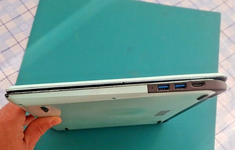 Toshiba Satellite Radius P55W-B5112, Intel i5, 8 GB ram, 128 GB ssd, Win 11