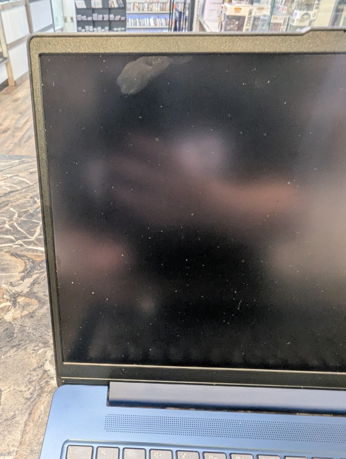 Lenovo IdeaPad Slim 3 15.6 in 512GB SSD AMD Ryzen 5 7530U 2GHz 8GB W11h Touch