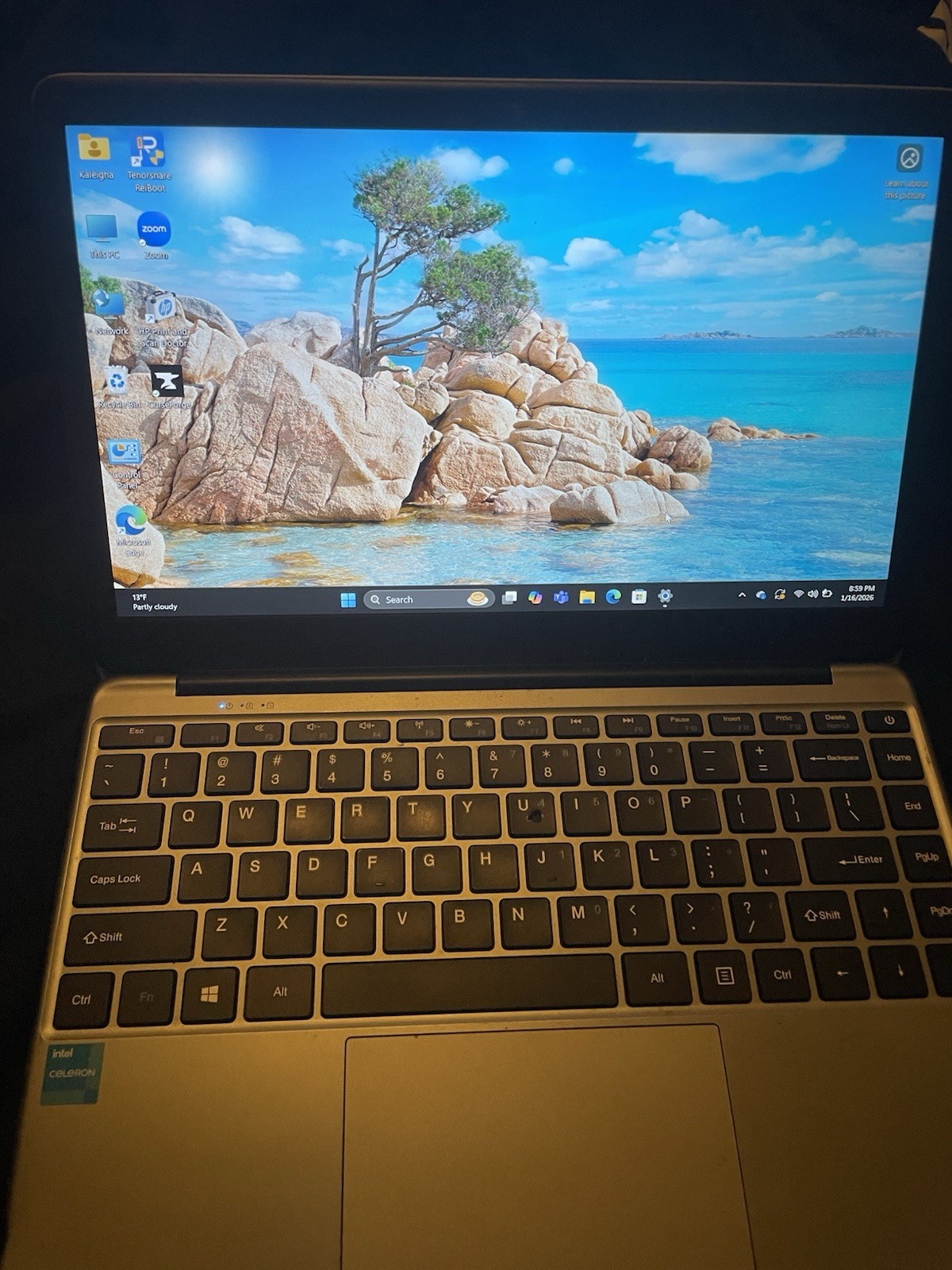 CHUWI HeroBook ProLaptop – 256GB SSD – Good Battery