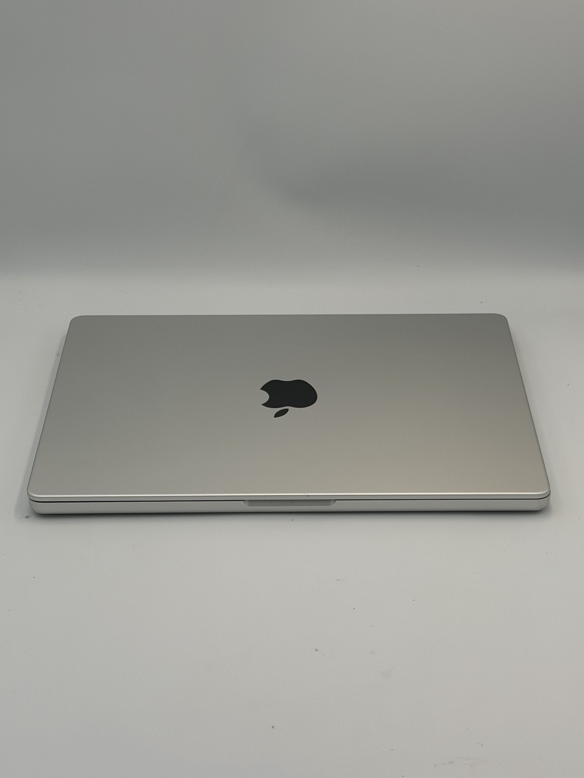 Apple MacBook Pro (14-inch) [M1 Pro] (2021) M1 Pro 10-Core 16GB RAM 512GB SSD