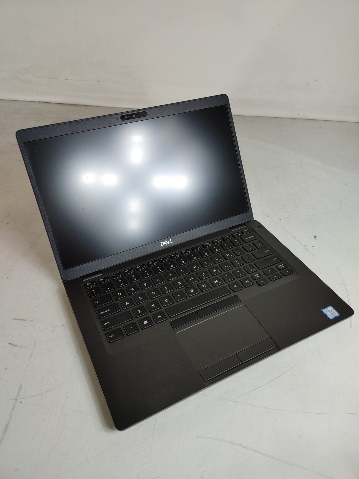 Dell Latitude 5400 Core i5-8350U 1.70 GHz 8 GB DDR4 No HDD