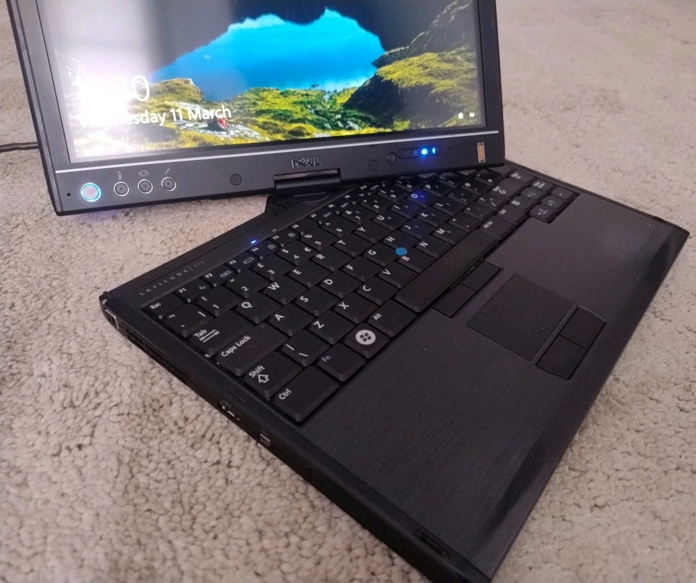 DELL LATITUDE XT2 Laptop PP12S Notebook / Tablet Touchscreen SSD Style GREAT