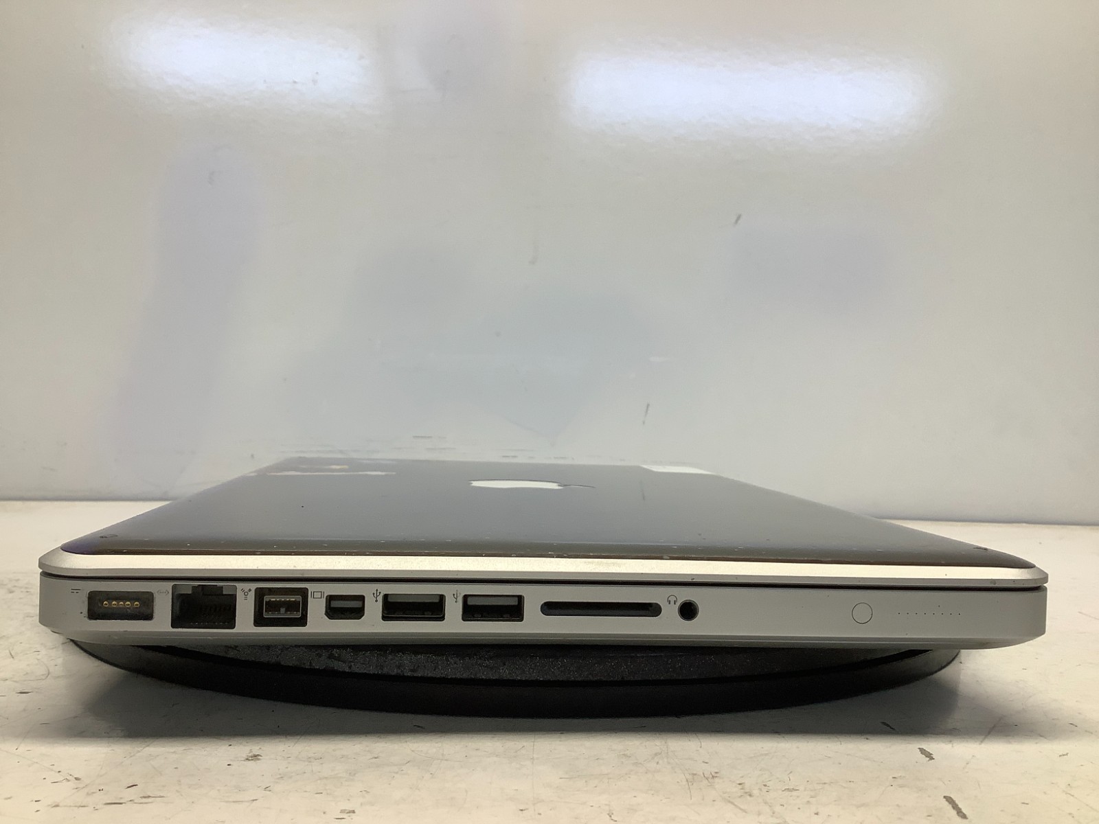 Apple MacBook Pro A1278 Intel Core 2 Duo P7550 2.26GHz 2 GB NO HDD