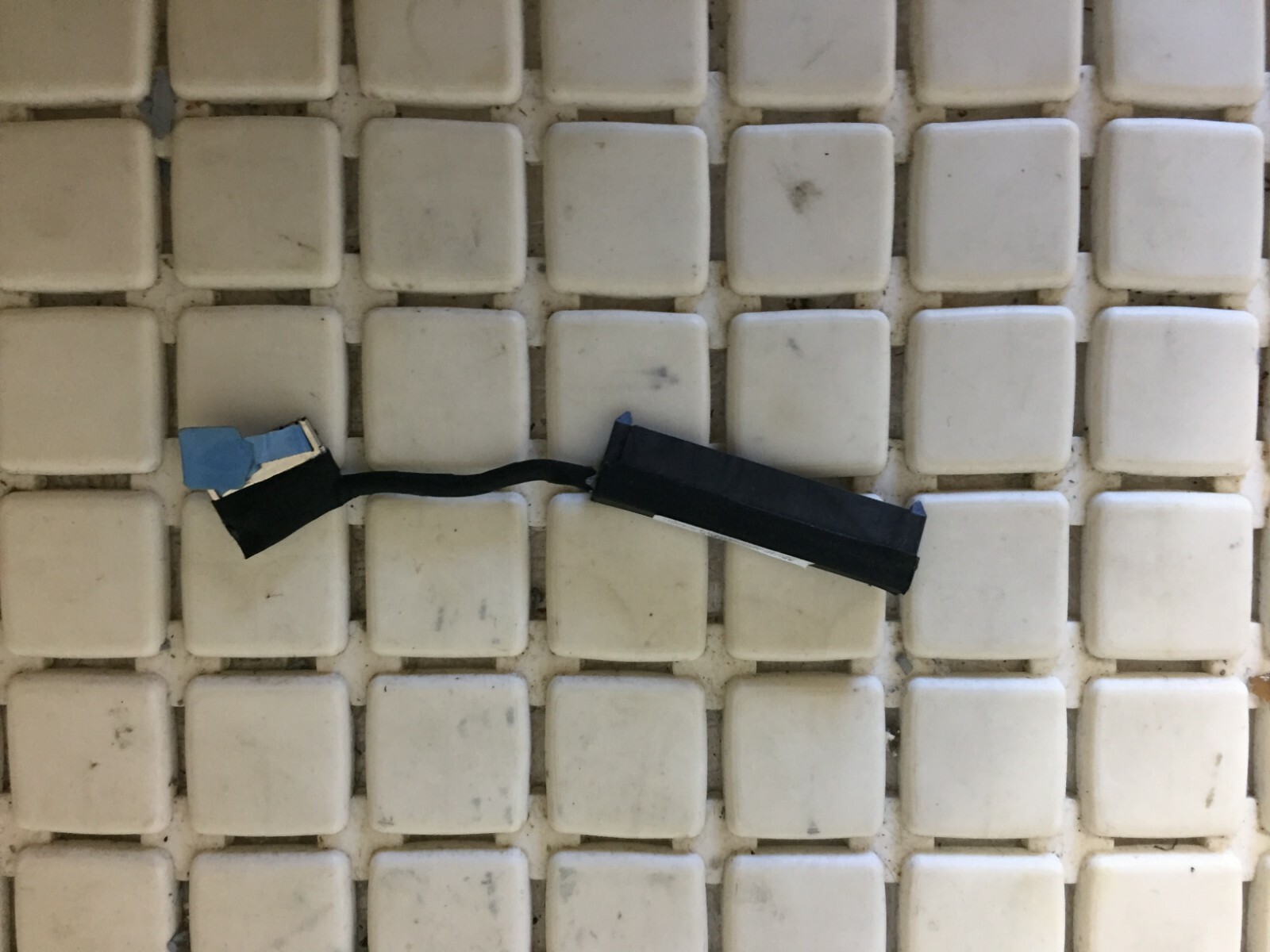 DELL LATITUDE E5250 HARD DISK SATA CONNECTOR