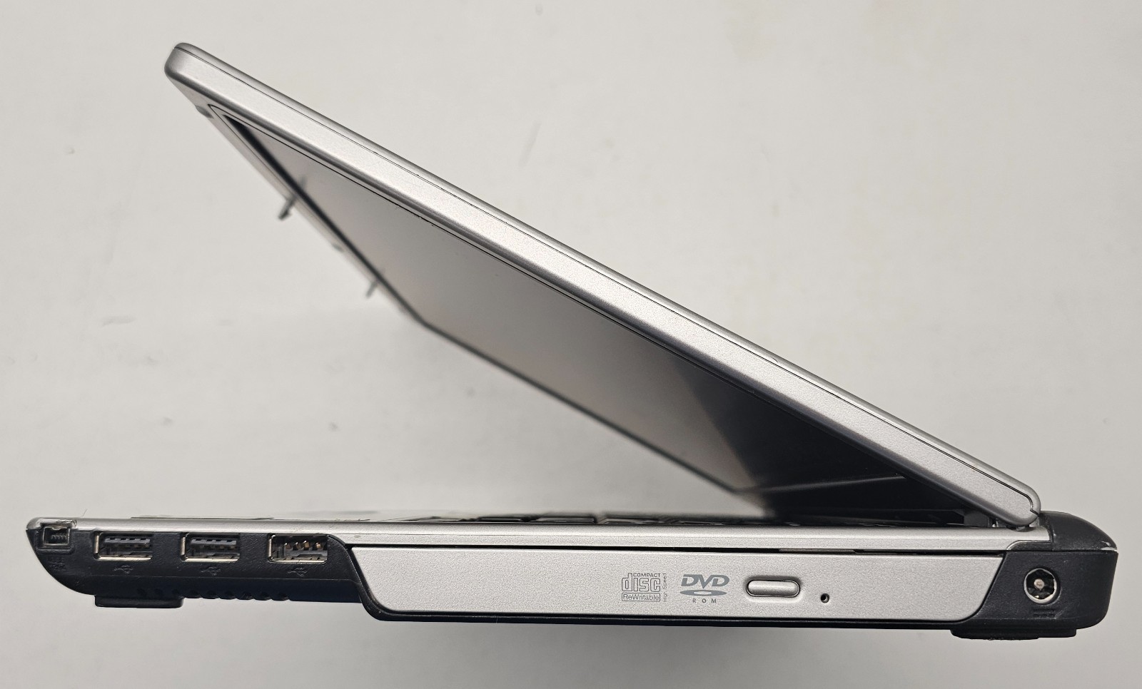 Gateway M210 Laptop Intel Celeron M 2MB Ram NO HD/OS (FL)