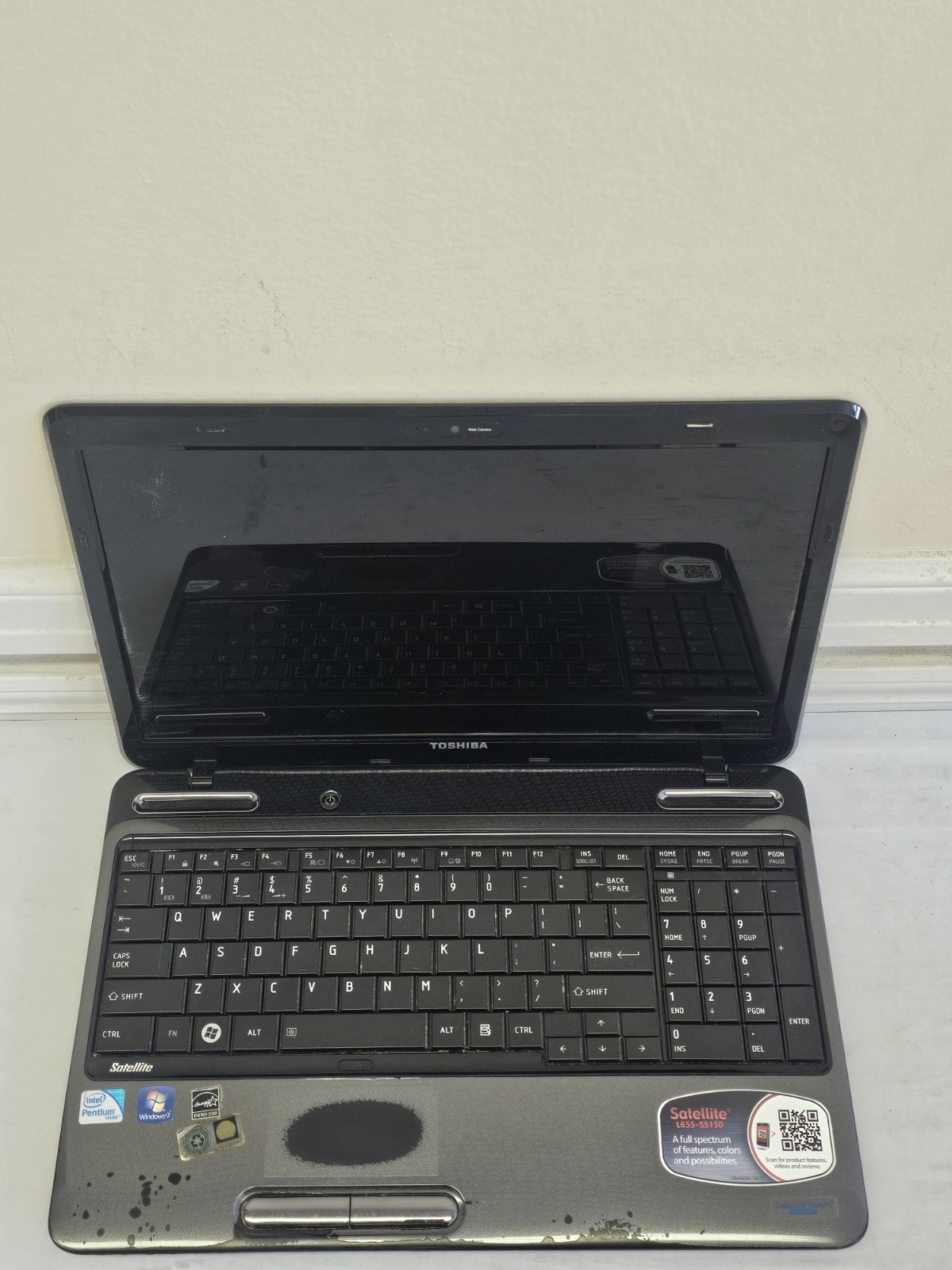 Toshiba Satellite L655-S5150 Laptop – Intel Pentium P6200 – NO BATT NO OS READ