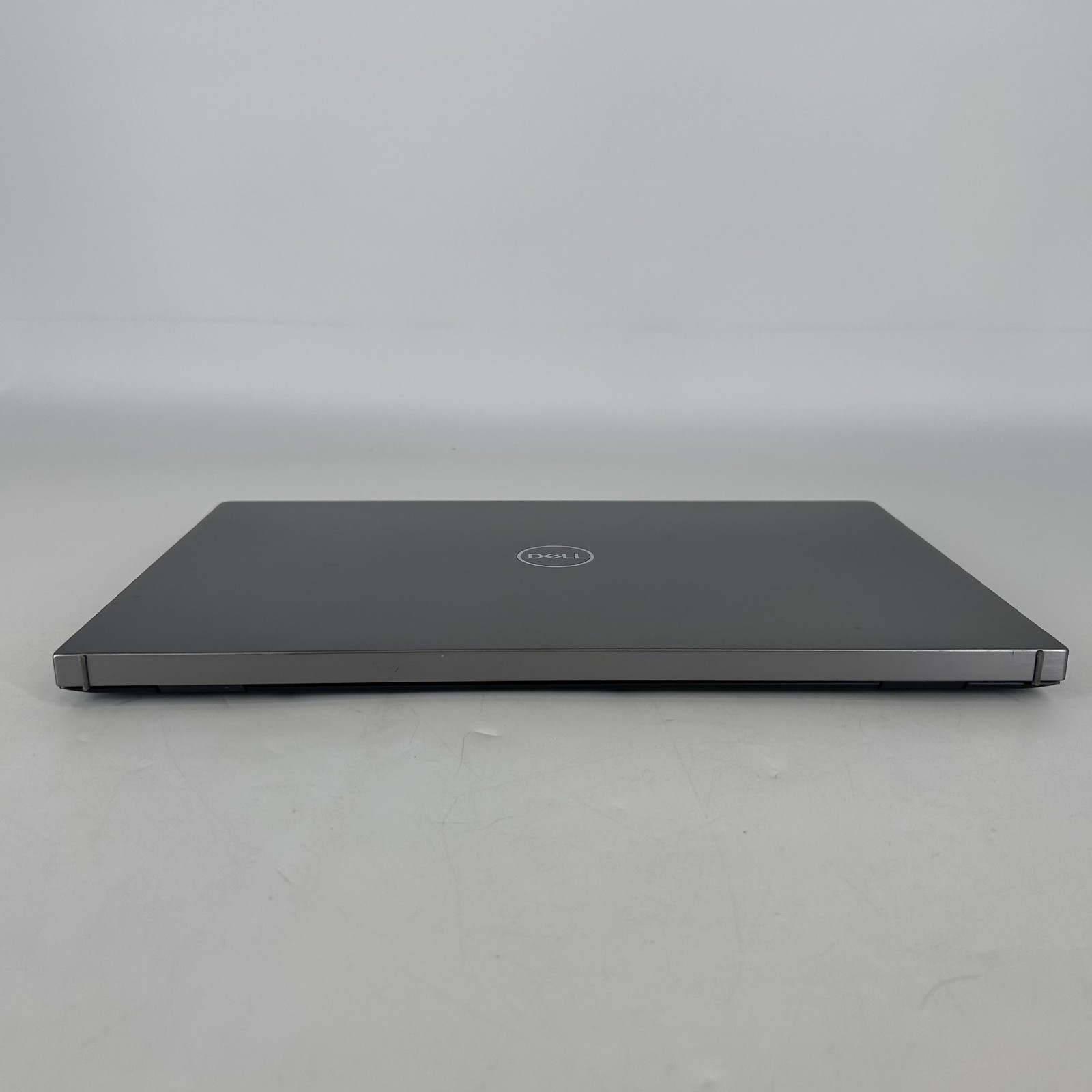 Dell Vostro 5510 15.6 Gray FHD i5-11300H 3.10GHz 8GB RAM 512GB SSD Good