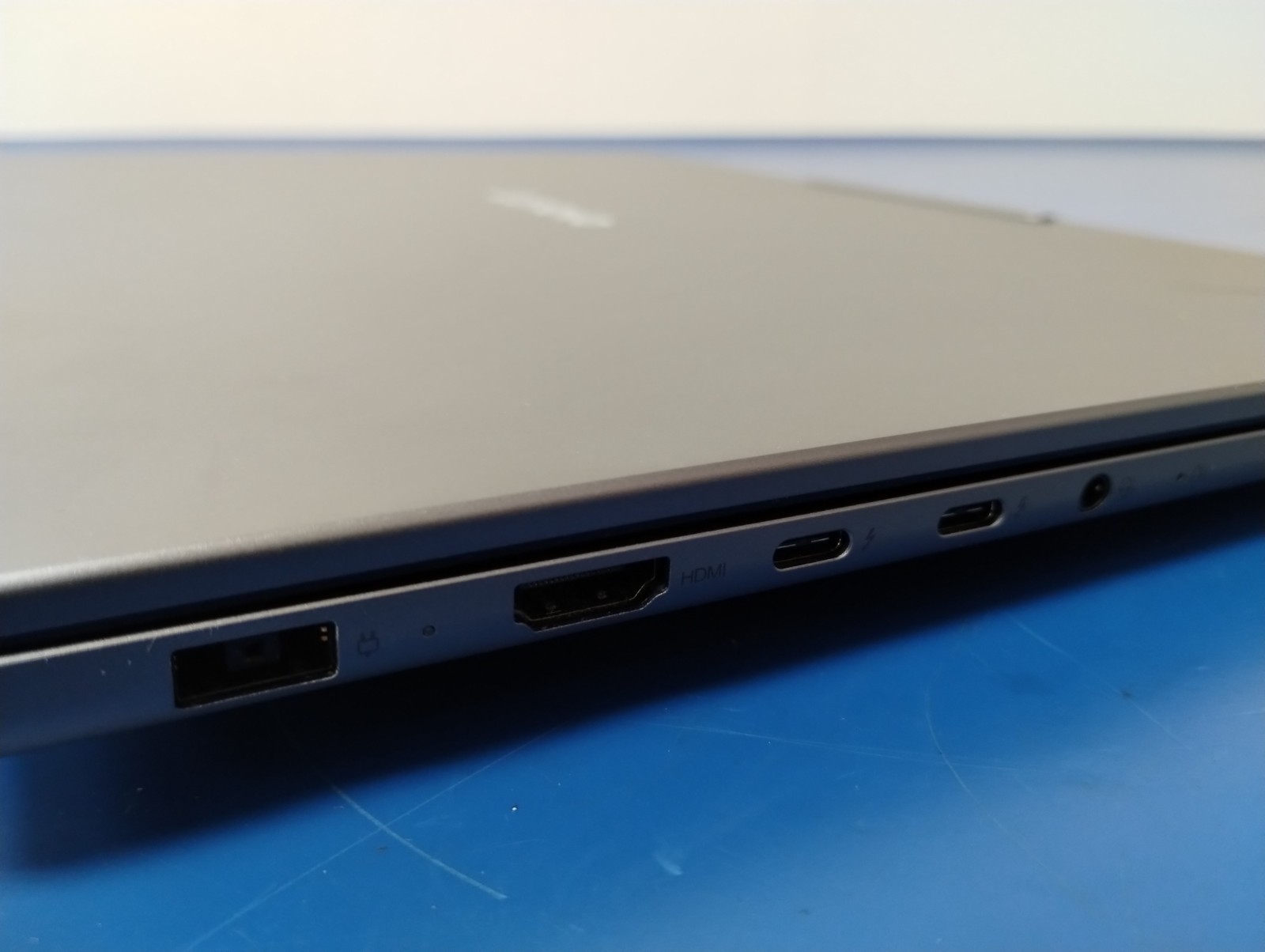 Lenovo IdeaPad Pro 5 16IAH10, Intel Core Ultra 9 285H, 32 GB RAM, 1 TB NVMe SSD
