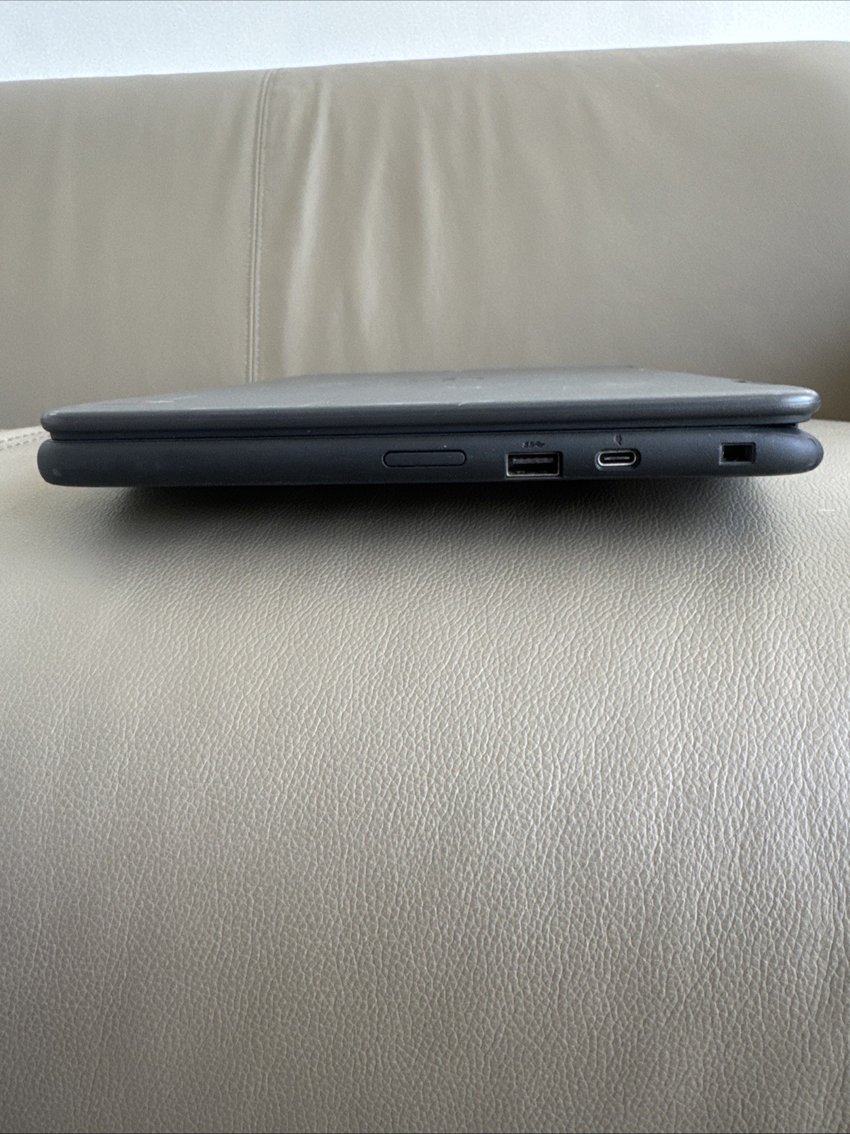 Dell Chromebook 3100 11.6″ 2-in-1 Touch Chromebook Celeron 4GB Ram 32GB SSD