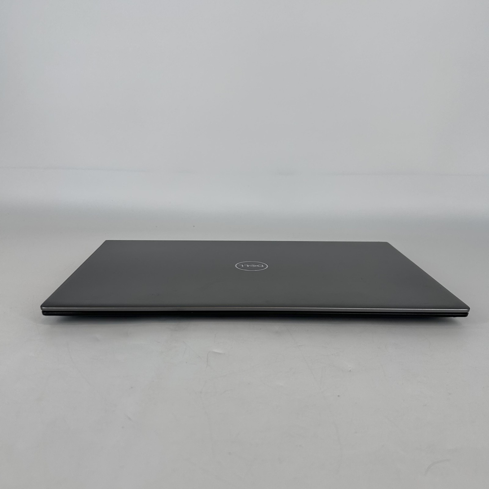 Dell Vostro 5510 15.6 Gray FHD i5-11300H 3.10GHz 8GB RAM 512GB SSD Good