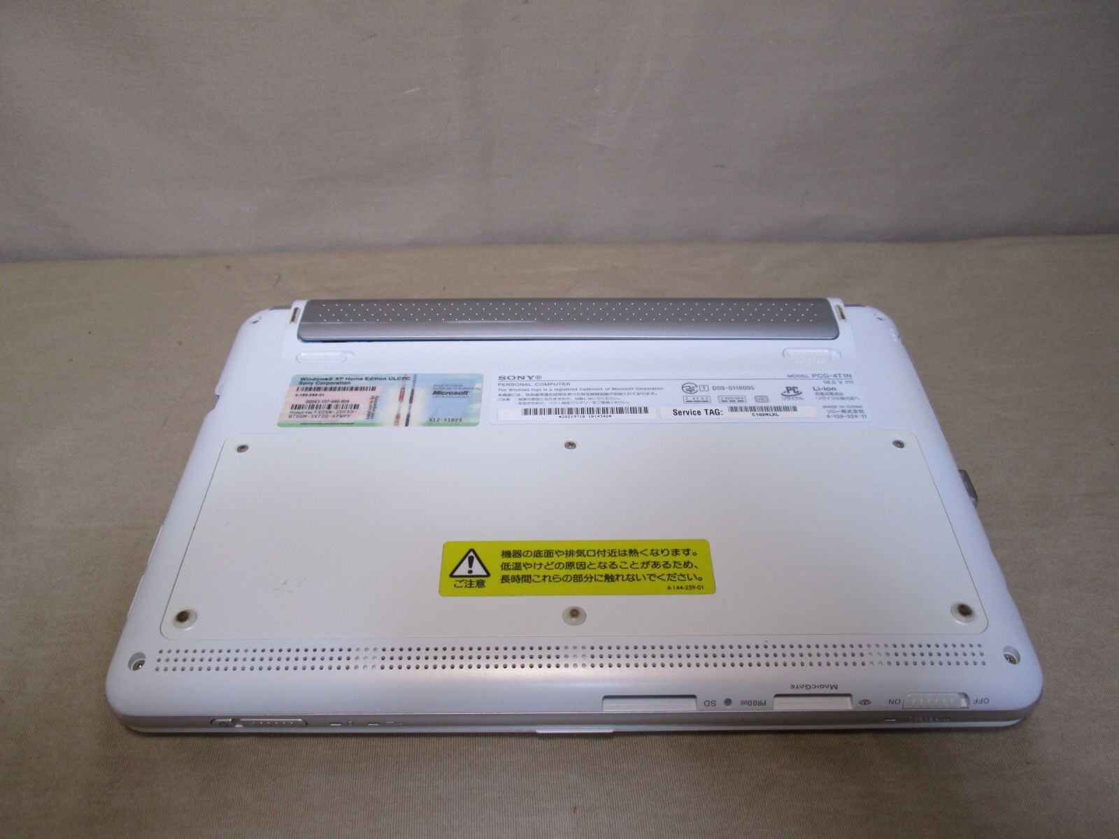 SONY VAIO VPCW119XJ [Atom N280 1.66GHz] [Windows XP] Wi-Fi Bluetooth JAPAN