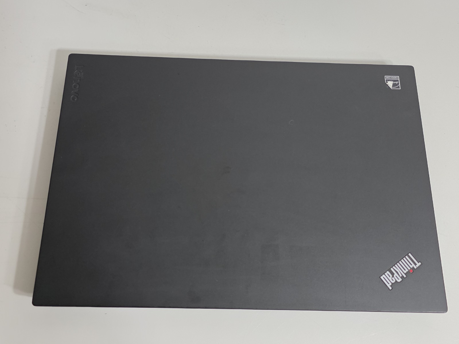 Lenovo ThinkPad T570 15.6″ FHD i5-6300U 16GB Not Working – For Parts
