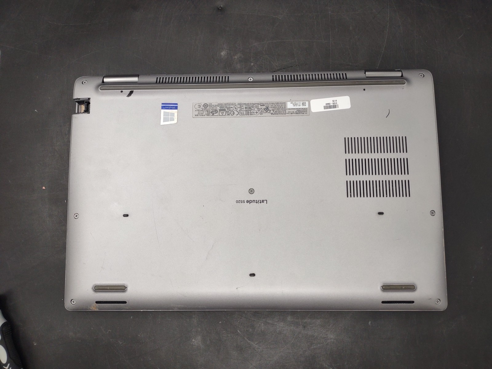 Dell Latitude 5520 i5 1135G7 @ 2.40GHz 8GB RAM 256GB NVME NO OS