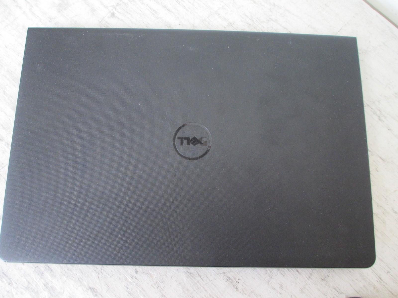 Dell Inspiron 15 3567 15.6″ i3-7130U 2.7GHz 8GB/250GB Webcam Laptop Windows 11