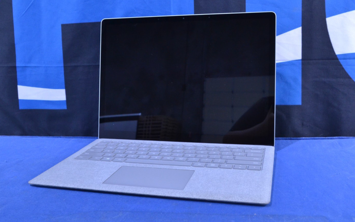 Microsoft Surface Laptop 2 1769 i5-8350U/ 8GB/ 128GB/ Win 11 (J070103)