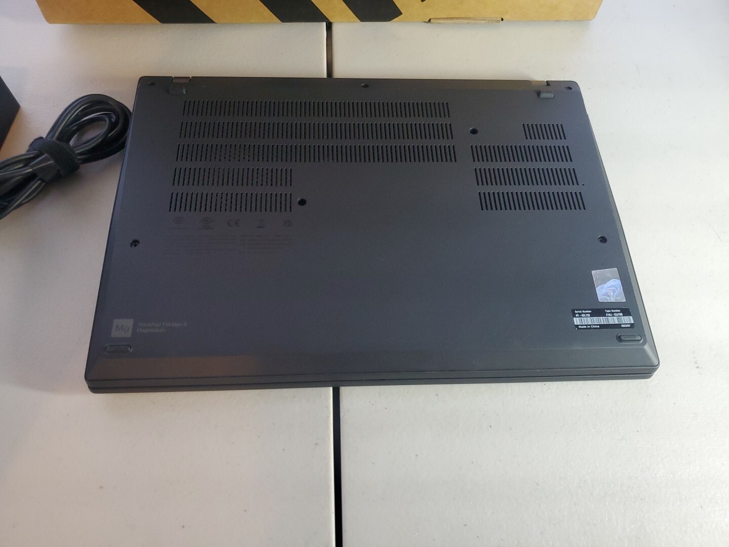Lenovo T14 Gen 3 Touch I7 1265u 12th Gen 16gb 256gb windows 11 pro warranty