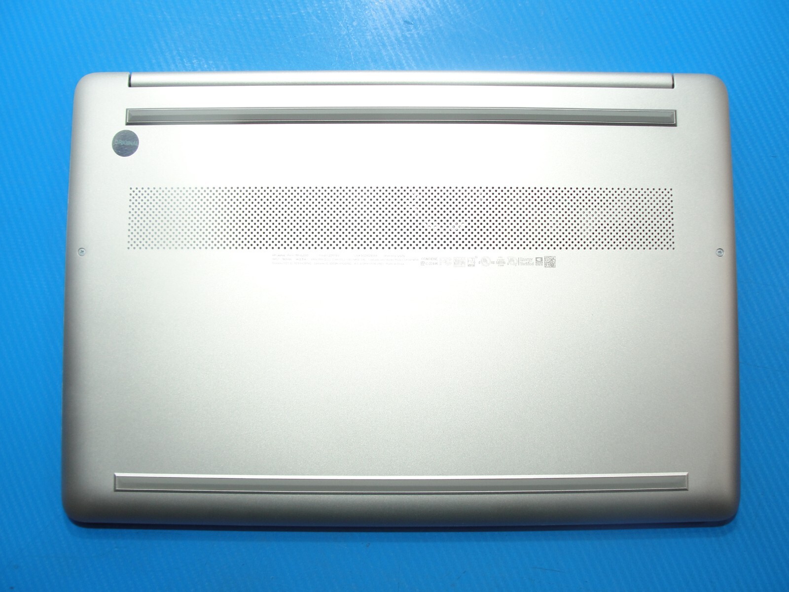 HP 15t-DY200 15.6”FHD TOUCH Intel Core i7-1165G7 2.8GHz 16GB 256GB SSD +Charger