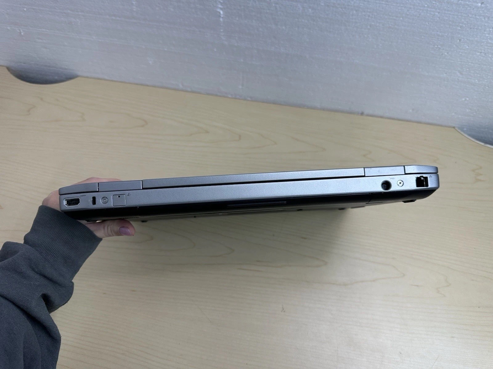 Dell Latitude E6420 Core i5-2520M 8GB RAM No Charger For Parts Or Repair