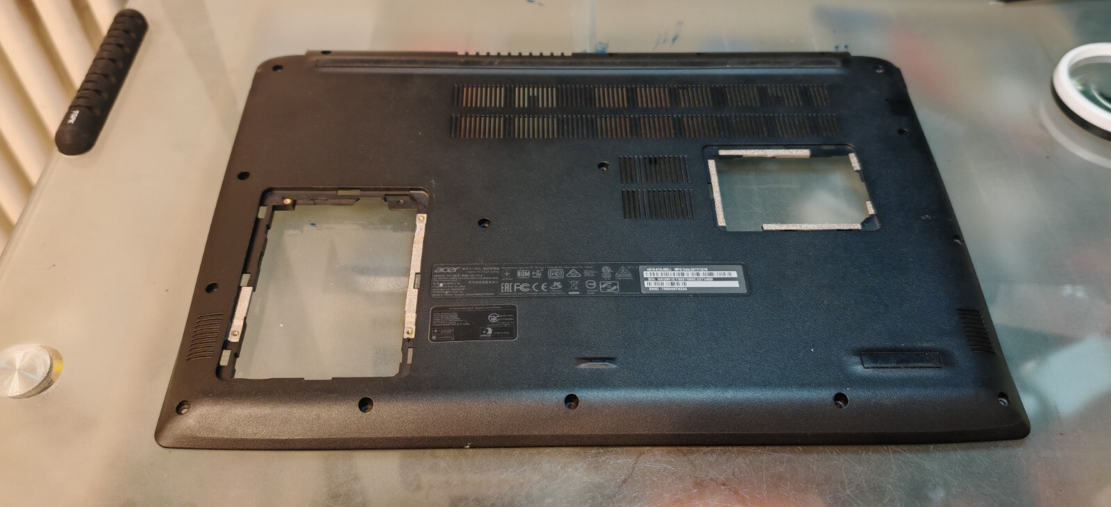 ACER A515-51 A515-41 A615-51 BOTTOM CASE AP20X000300