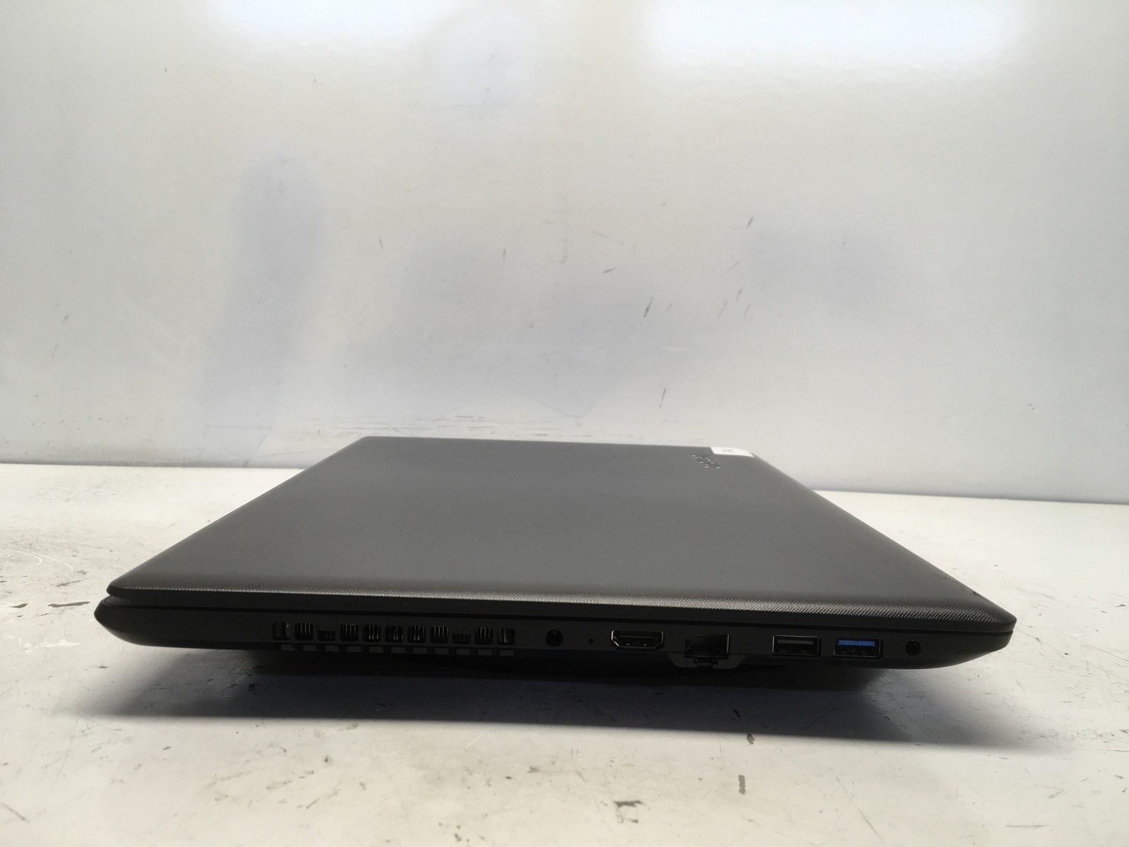 Lenovo IdeaPad 110-15ACL AMD A6-7310 2GHz 4 GB NO HDD No Batt
