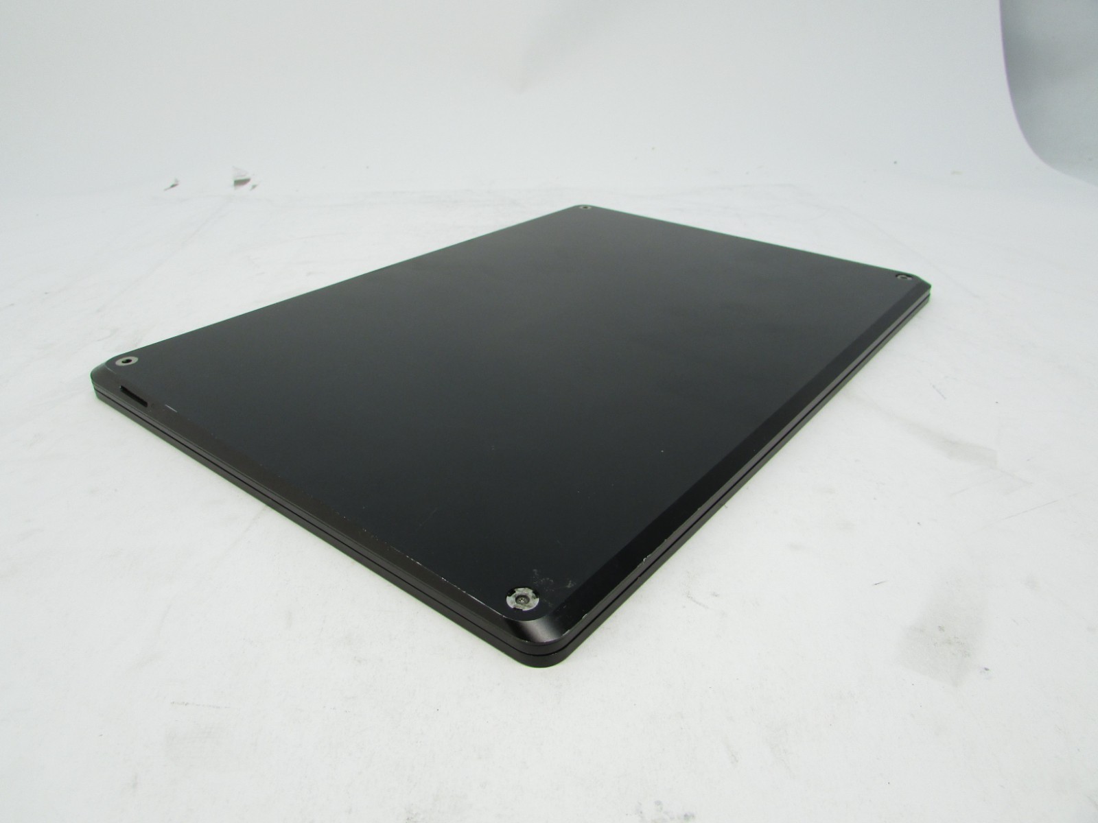 Microsoft Surface Laptop 3 1868 13.5″ Touch i7-1065G7 1.3GHz 16GB 256GB No OS/AC