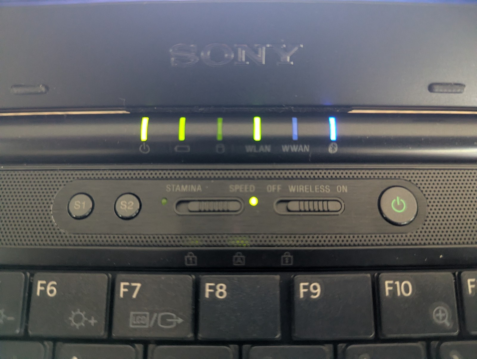 💻 Sony VAIO PCG-6W1L Laptop & AC Adapter selling AS-IS. Works