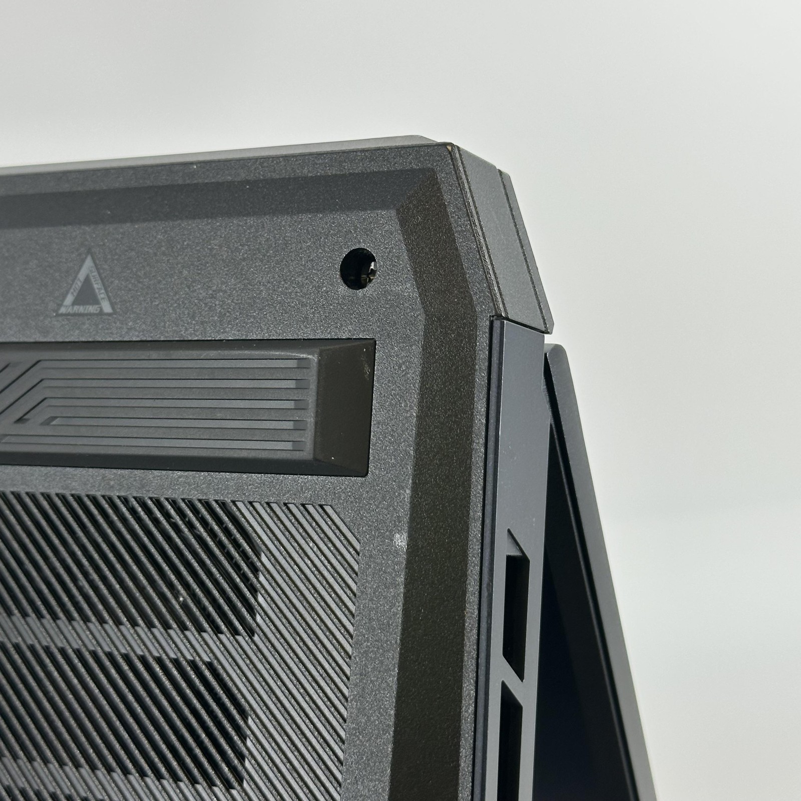 Acer Predator Helios Neo 18 165Hz QHD+ 2.1 GHz i7-14700HX 16GB 1TB SSD RTX 4070