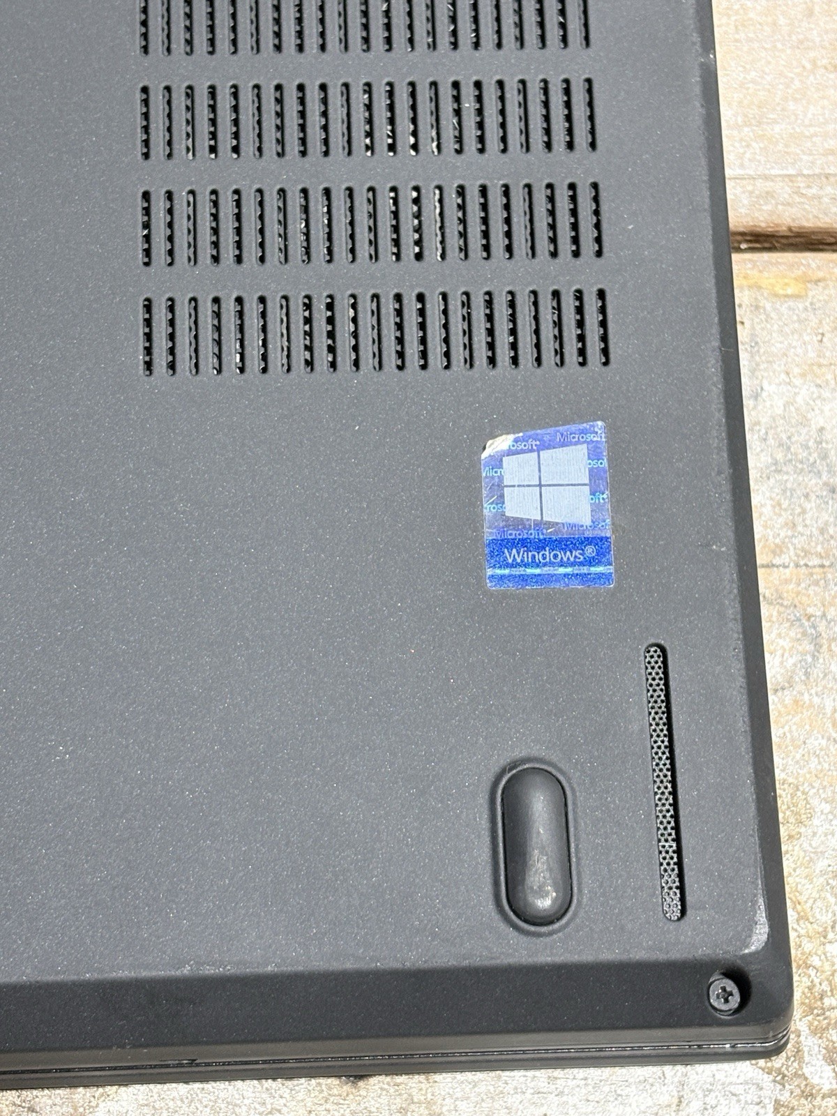 Lenovo ThinkPad T480 14″ FHD Laptop i5-8250U 8GB RAM 256GB SSD | No OS/Charger
