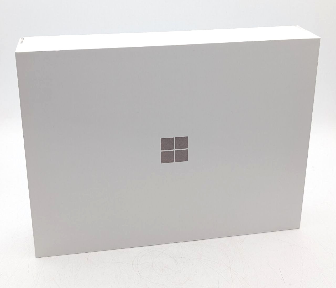 Microsoft Surface Laptop 13″ 16GB RAM 256GB SSD – Platinum