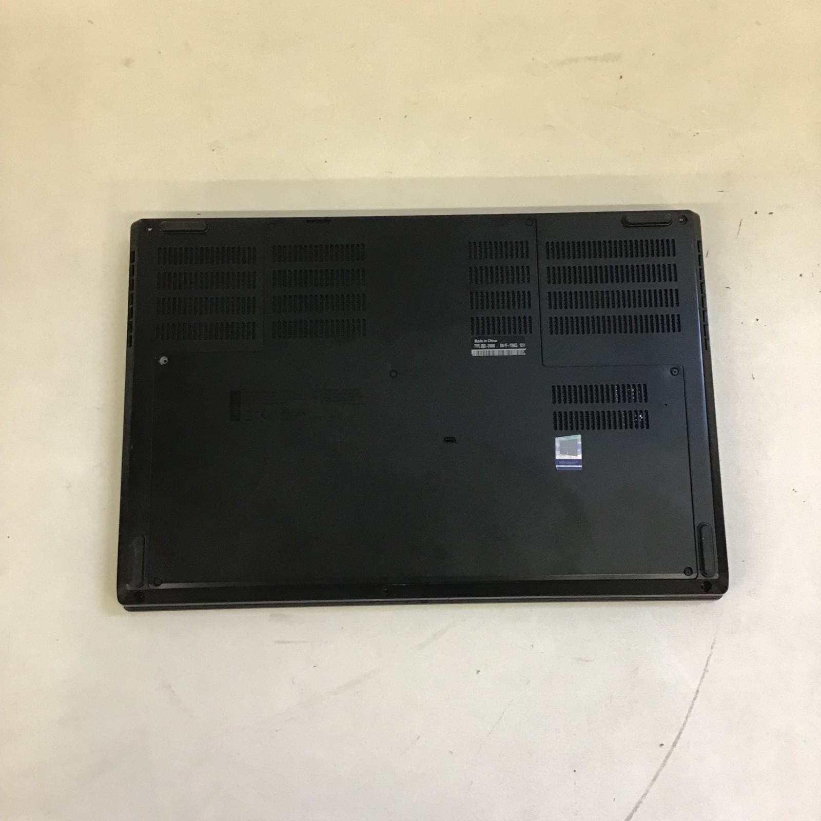 Lenovo ThinkPad P53 i7-9850H|Quadro T1000| No Drive | 32GB RAM | No OS