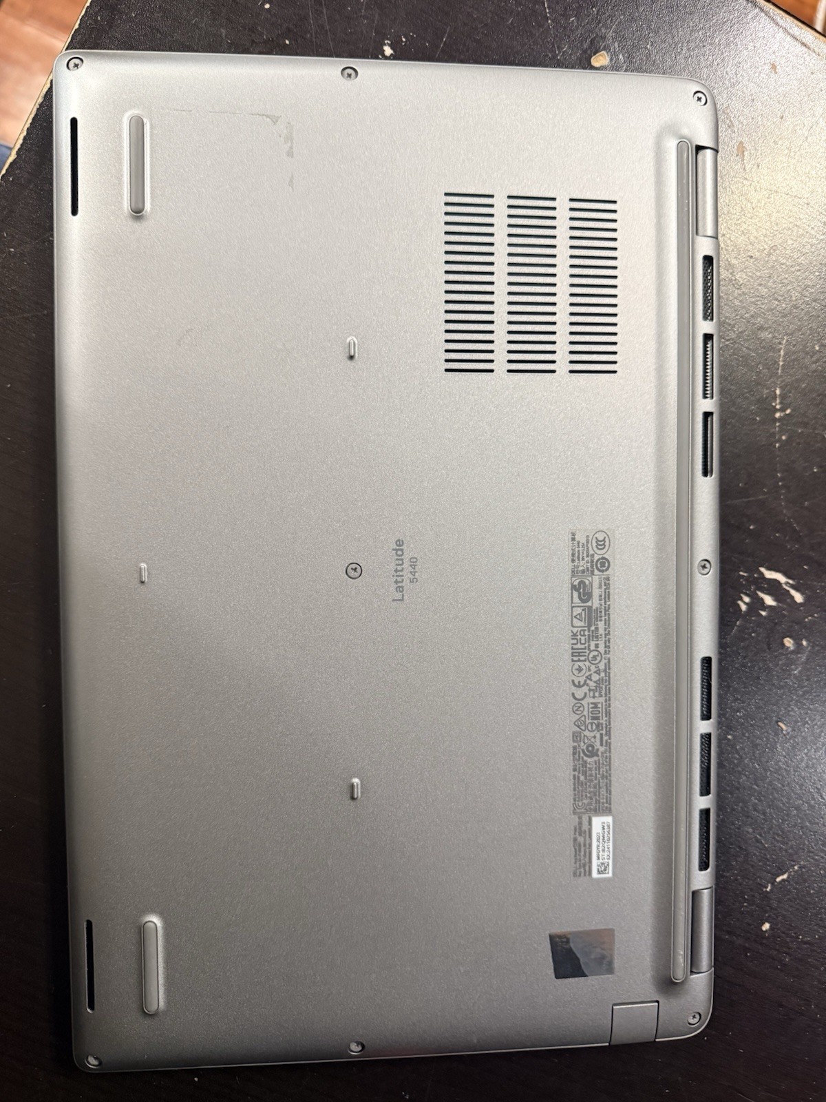 Dell Latitude 5440 AMD Athlon 14″ Silver Notebook HDMI USB-C Ethernet Used