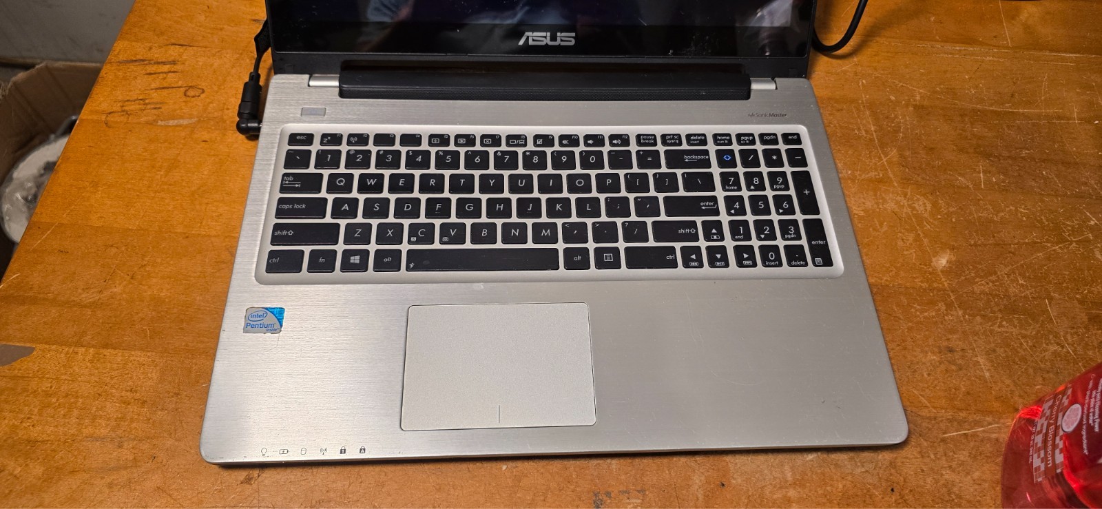 ASUS VivoBook Laptop For Parts Password Locked Bad Battery No Accessories