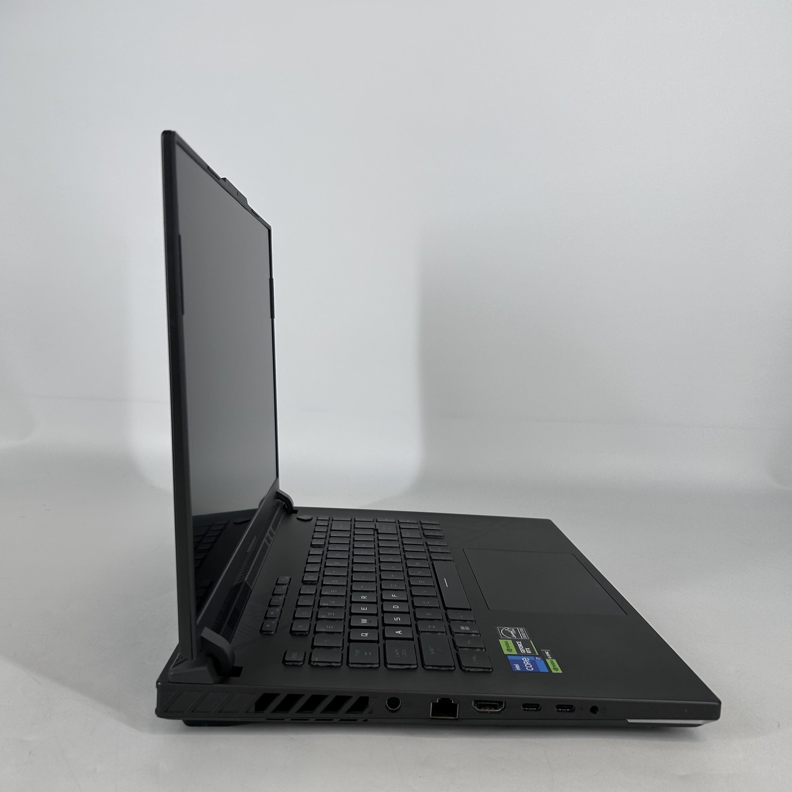 Asus ROG Strix G16 G614 165Hz FHD+ 2.6 GHz i7-13650HX 32GB 1TB/1TB RTX 4060