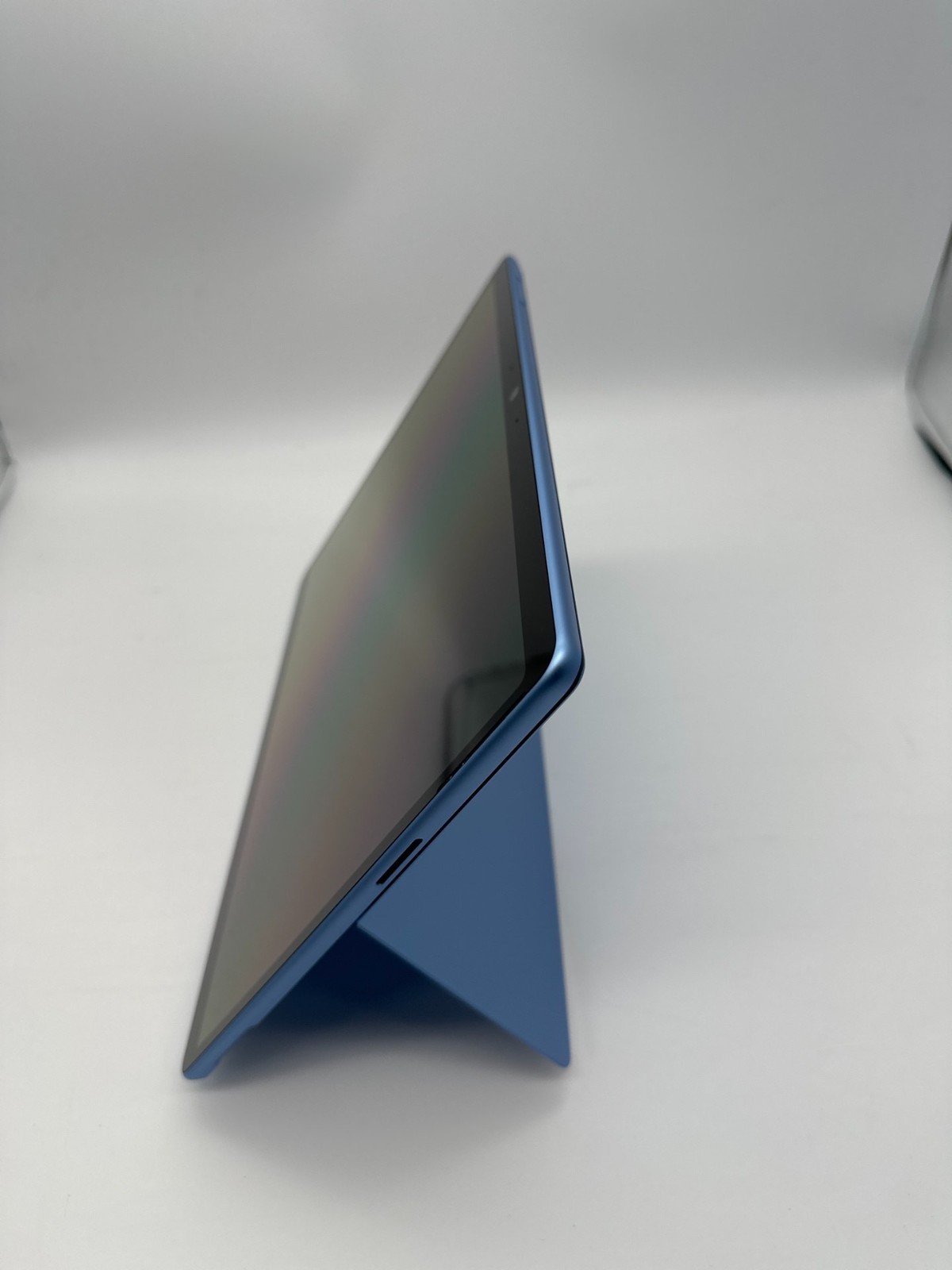 Microsoft Surface Pro 11 13″ OLED Snapdragon X ELITE 16/256 GB Win 11 pro