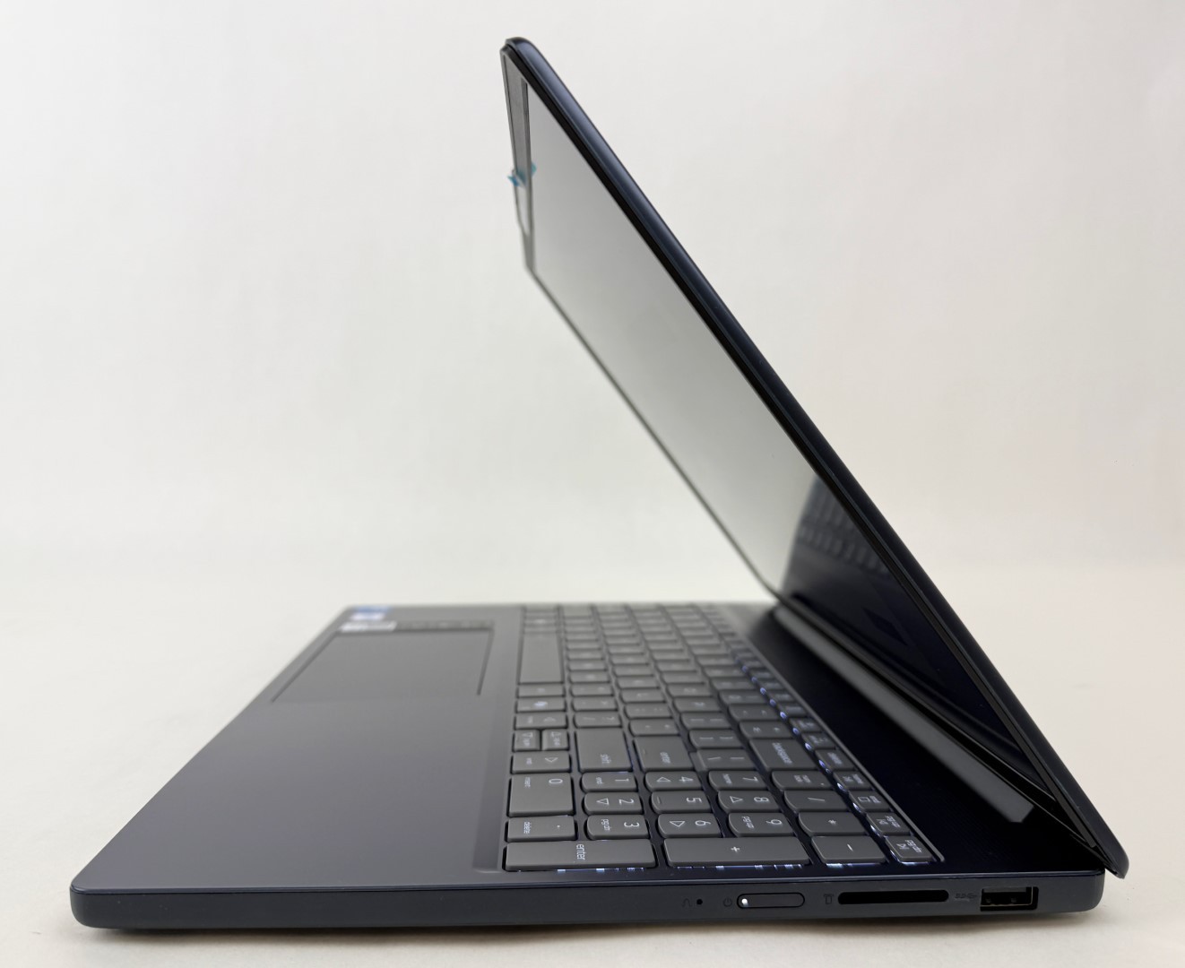 Lenovo IdeaPad Slim 3 15IRH10R 15.3″ FHD+ Touch Core 5 210H 16GB 1TB SSD W11H
